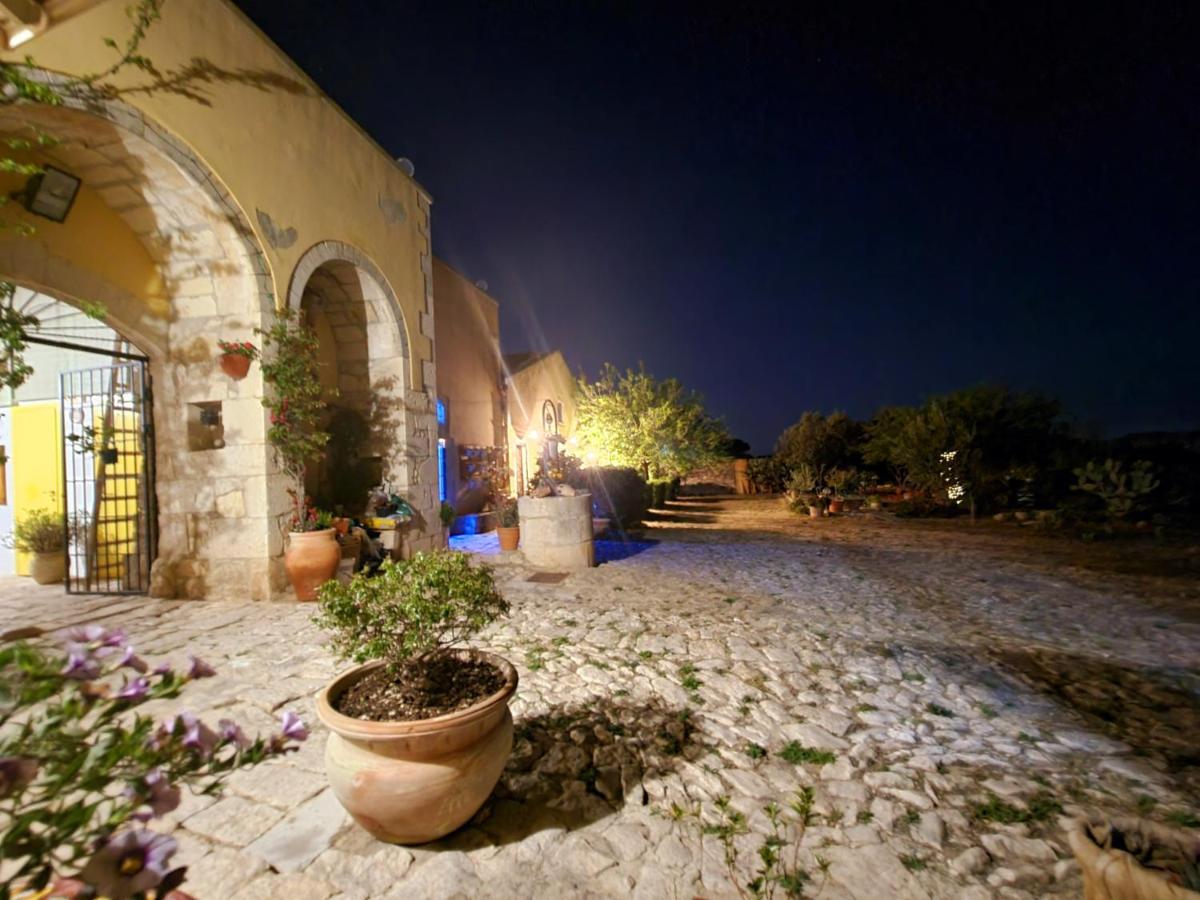 B&B Camemi - Antica Masseria Marina di Ragusa Exterior photo