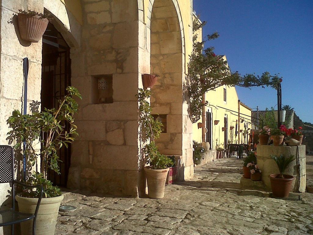 B&B Camemi - Antica Masseria Marina di Ragusa Exterior photo